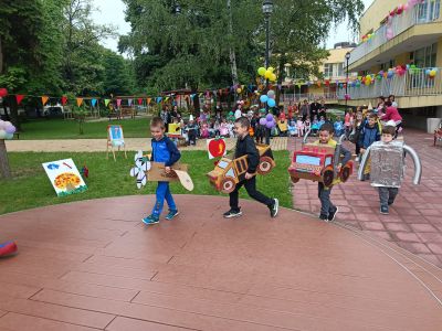Ваканция здравей - Пъстър карнавал - ДГ 15 Чучулига - София, Свобода