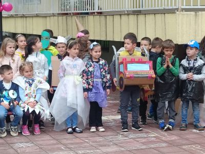 Ваканция здравей - Пъстър карнавал - ДГ 15 Чучулига - София, Свобода
