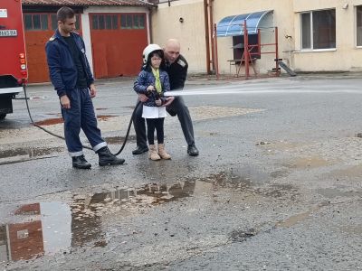 Малки пожарникари - ДГ 15 Чучулига - София, Свобода