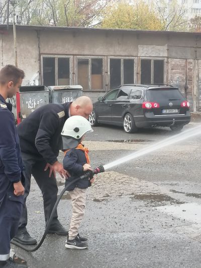 Малки пожарникари - ДГ 15 Чучулига - София, Свобода